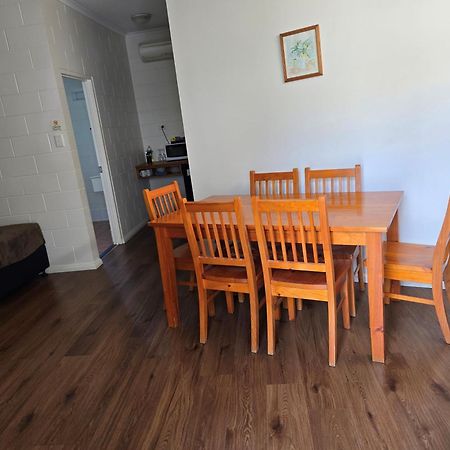Colonial Rose Motel Townsville Zewnętrze zdjęcie