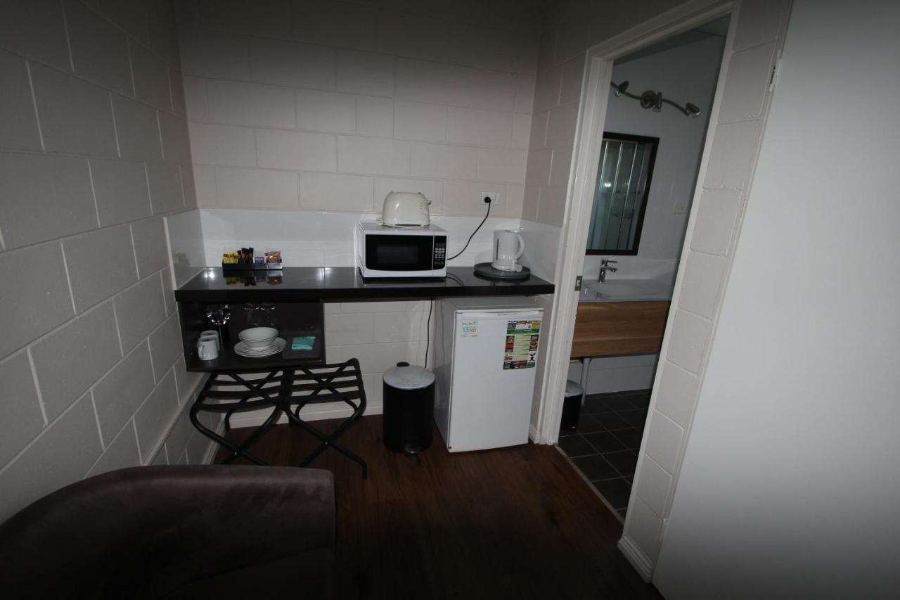 Colonial Rose Motel Townsville Zewnętrze zdjęcie