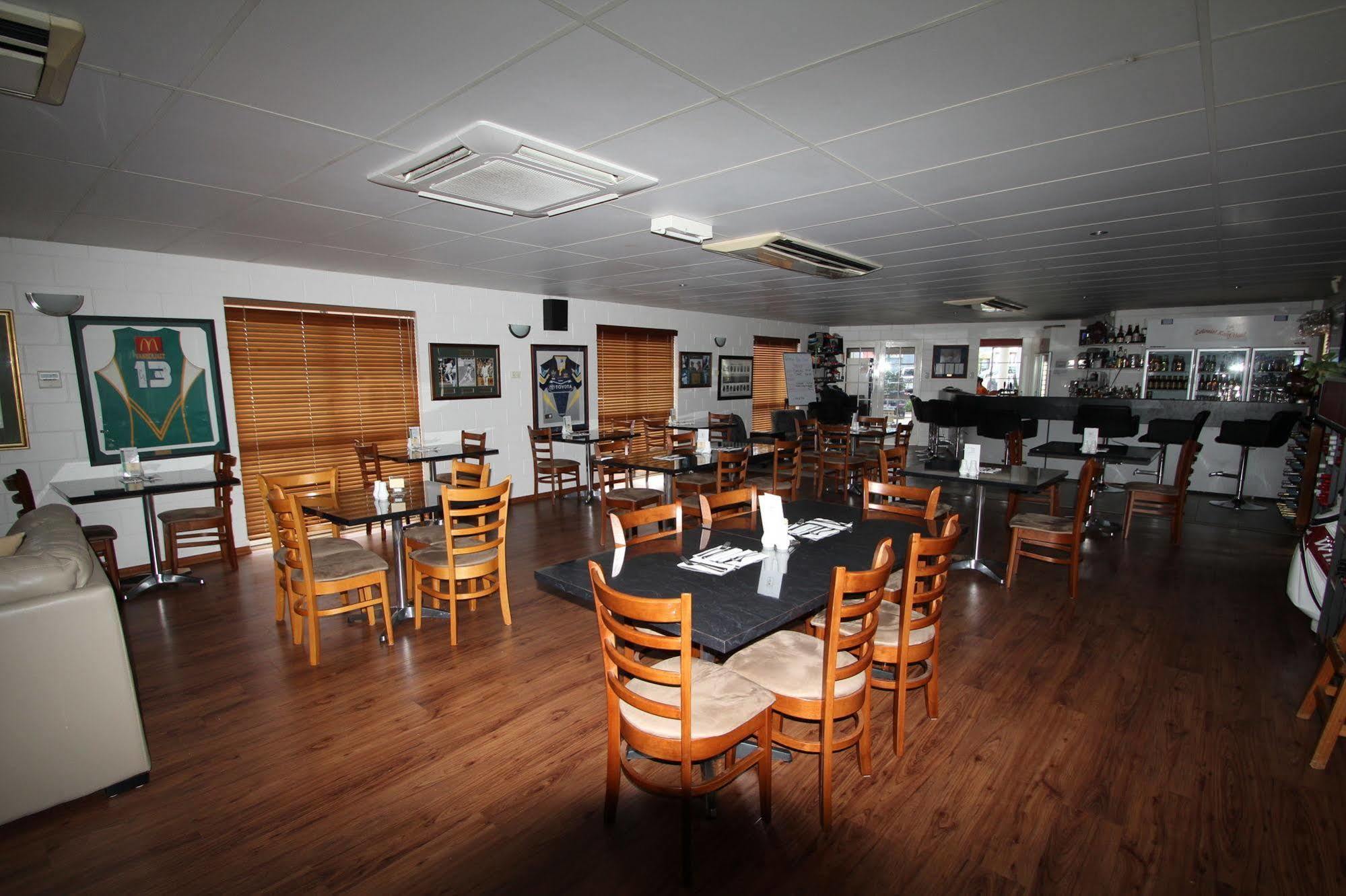 Colonial Rose Motel Townsville Zewnętrze zdjęcie